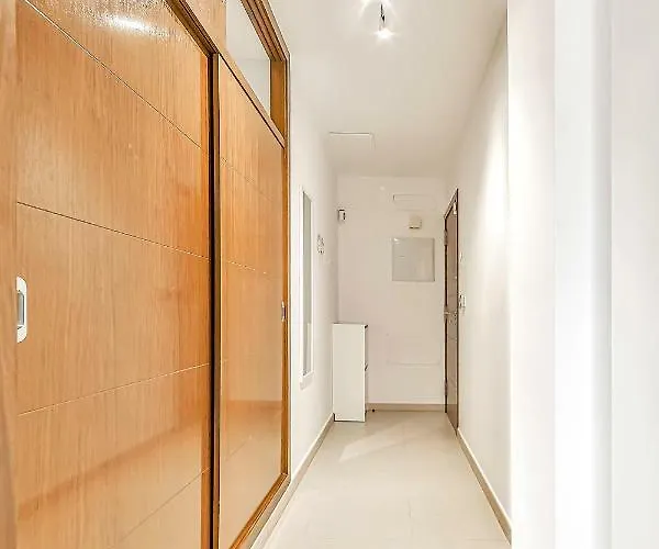 Nuevo En Alcalá, Con Aparcamento, Con Aircondicionador * Alcalá la Real