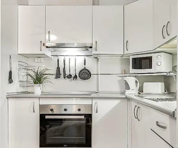 En Alcala, Con Aparcamento, Con Aircondicionador Daire *