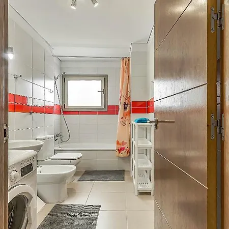 דירה En Alcala, Con Aparcamento, Con Aircondicionador Alcalá
