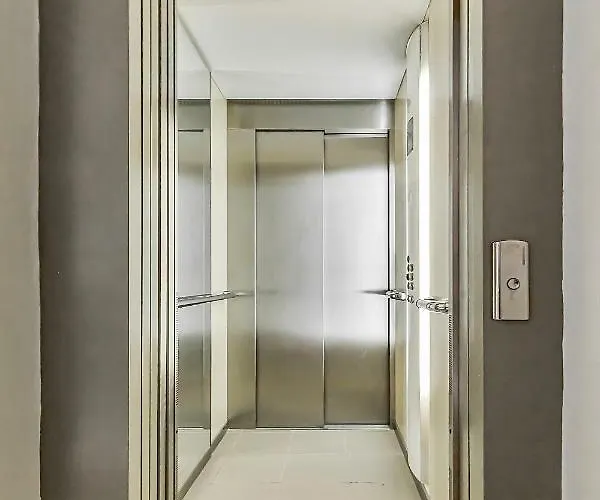 En Alcala, Con Aparcamento, Con Aircondicionador Апартаменты